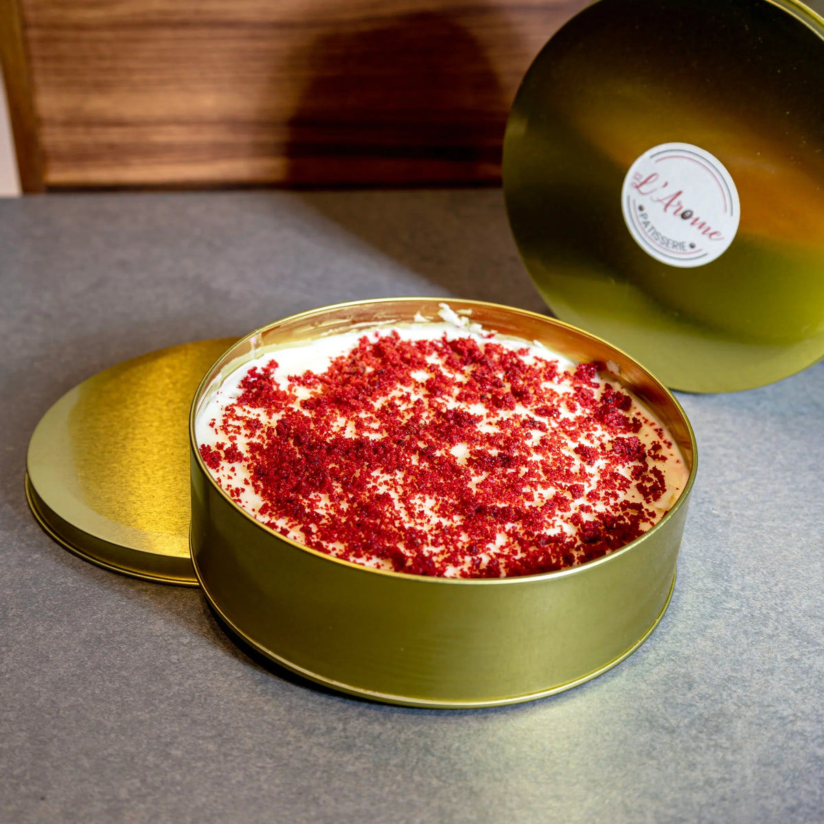 Red Velvet White Chocolate Dream Cake (500-600g)